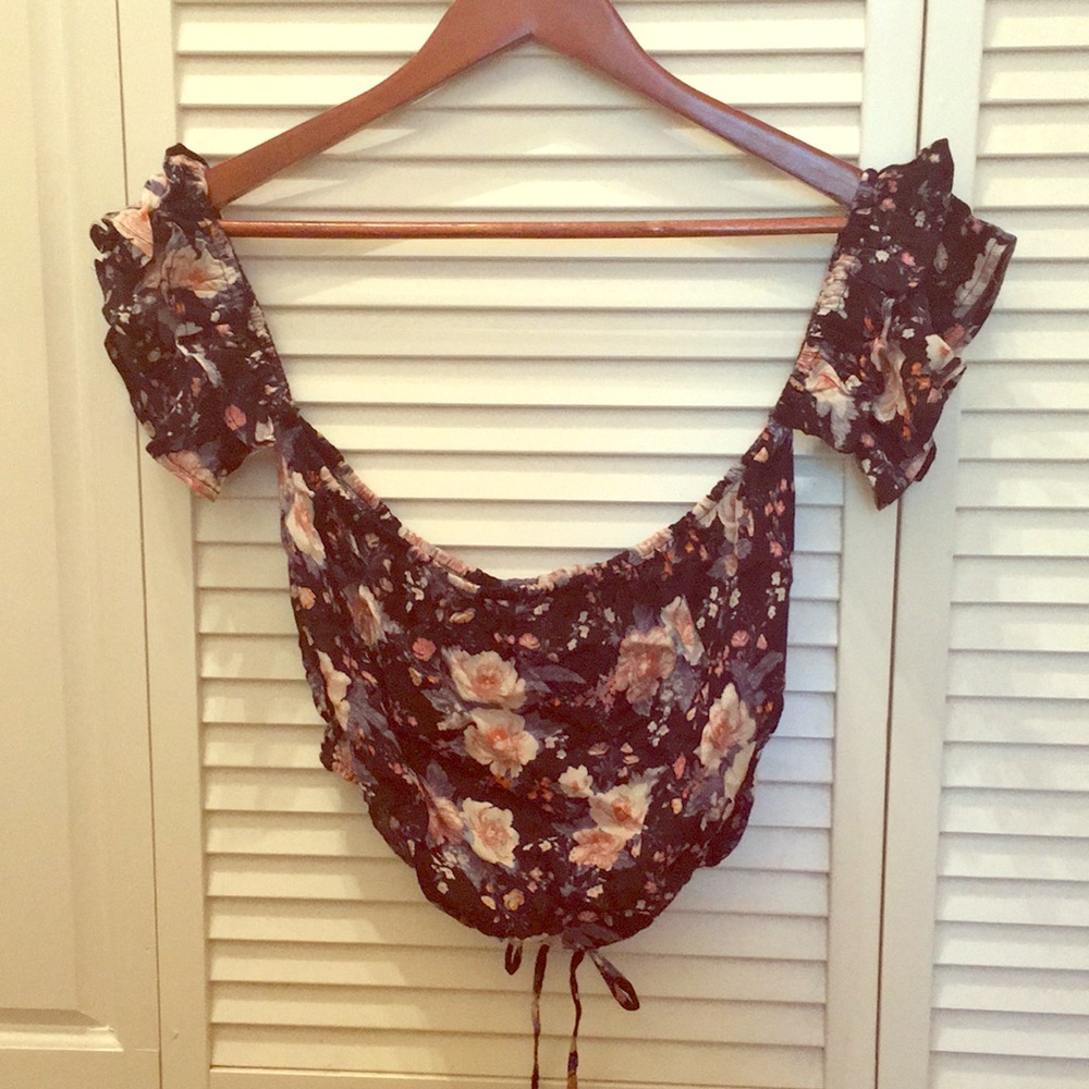 NWT AE off the shoulder crop top floral blue